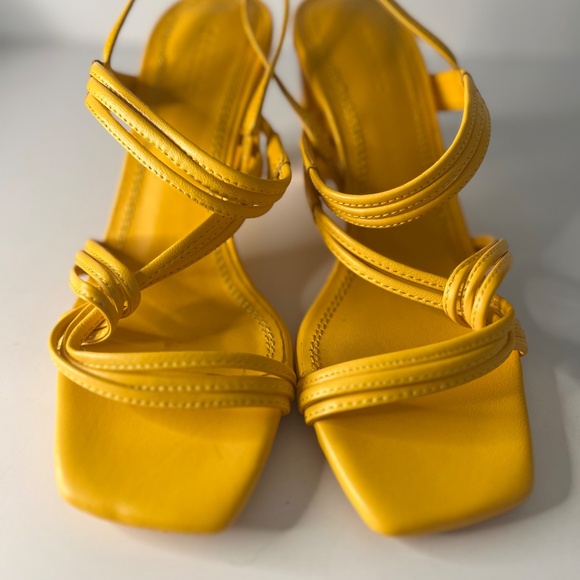 Faye Leather Strappy Heel Sandals - Picture 7 of 7